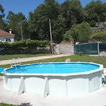 Casa Cantinho Dos Pais * 파레드스 드 코라