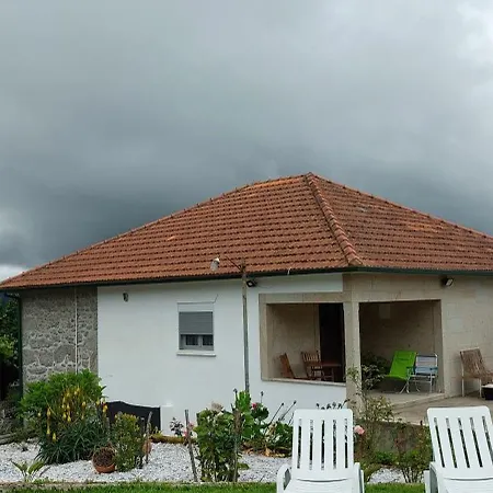 Casa Cantinho Dos Pais * Paredes de Coura
